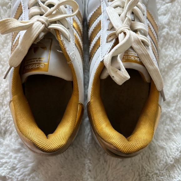 Adidas Superstar Gold Stripe Sneakers - Picture 6 of 13